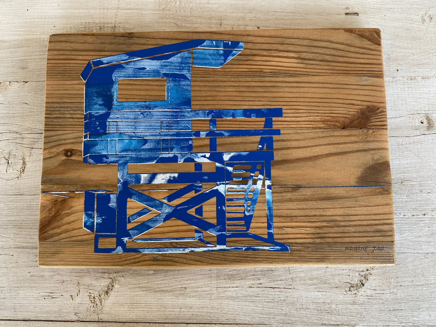 Lifeguard tower blue and white
